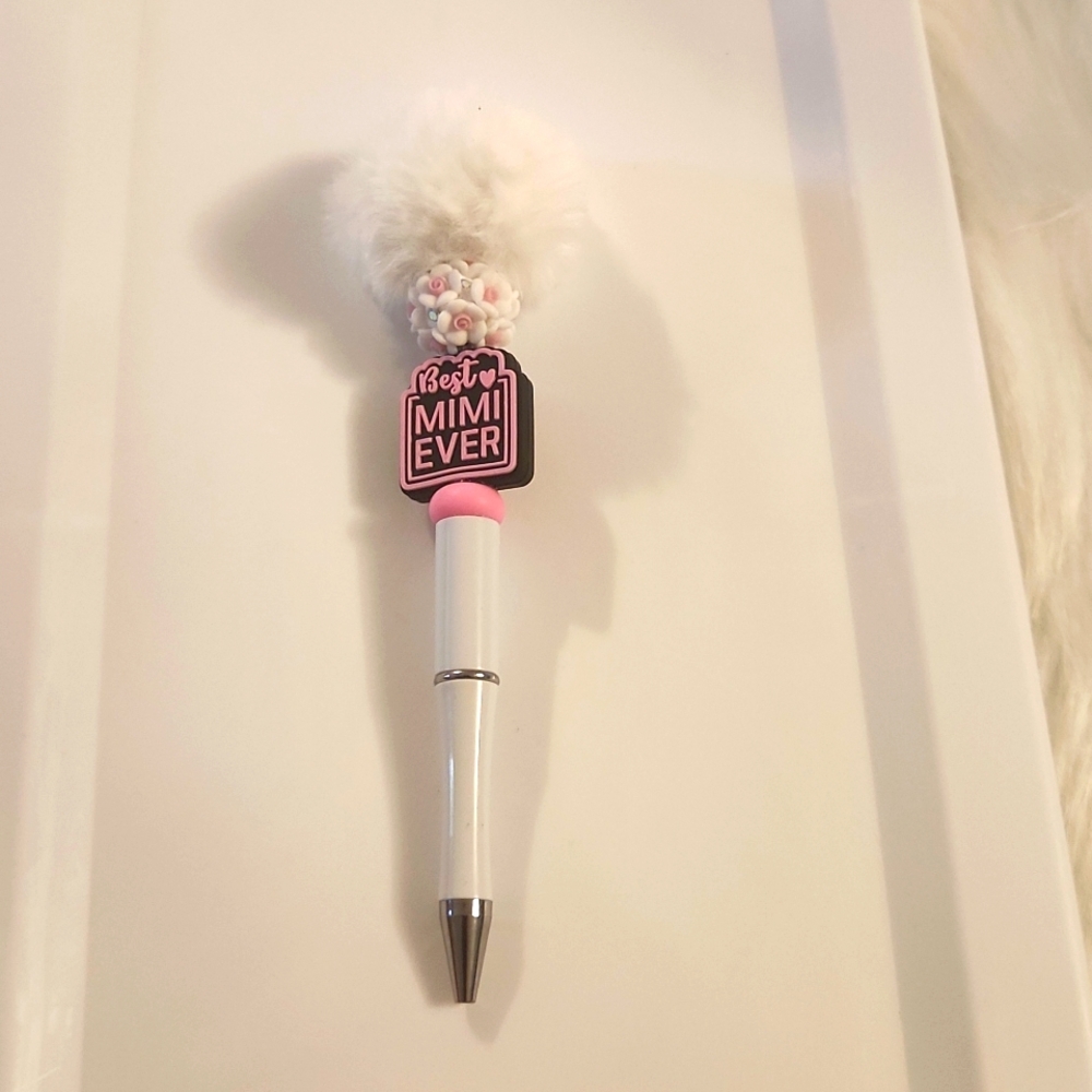 White handmande Pen